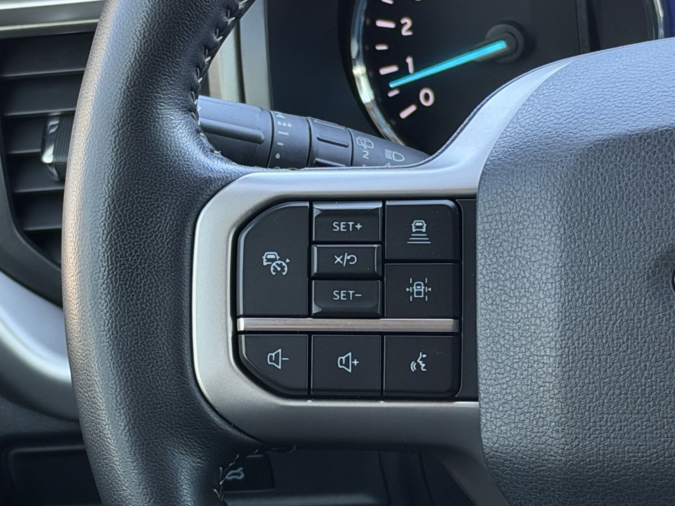 Used 2023 Ford Expedition Max XLT RWD image 18