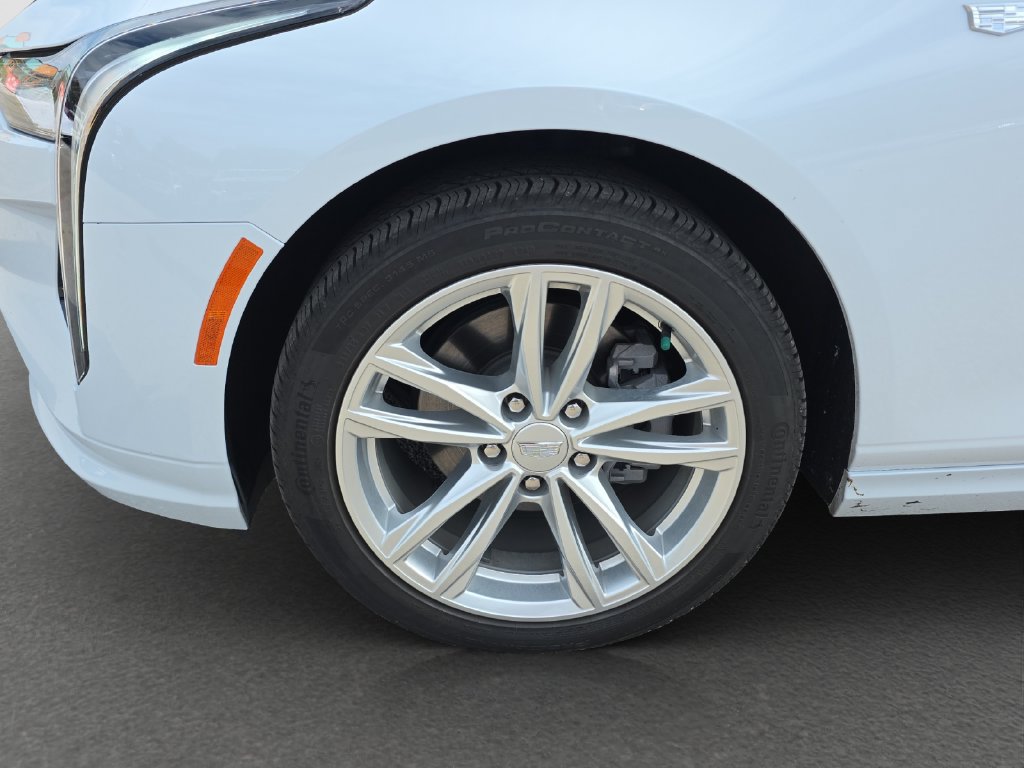 Used 2026 Cadillac CT4 Luxury w/ Sun And Sound Package AWD/4WD image 4
