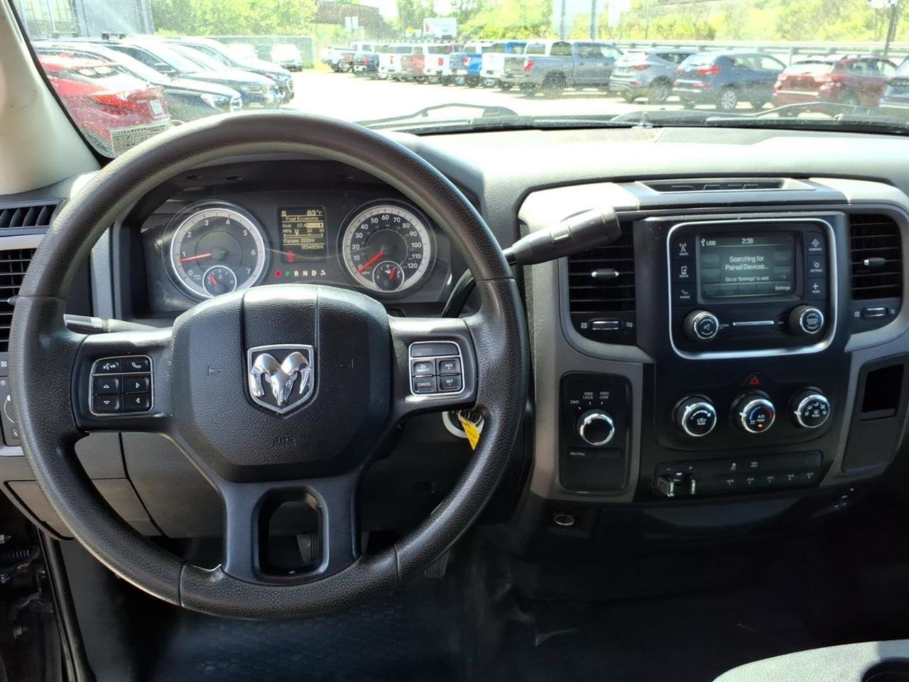 Used 2016 RAM 2500 Tradesman w/ Chrome Appearance Group AWD/4WD image 9