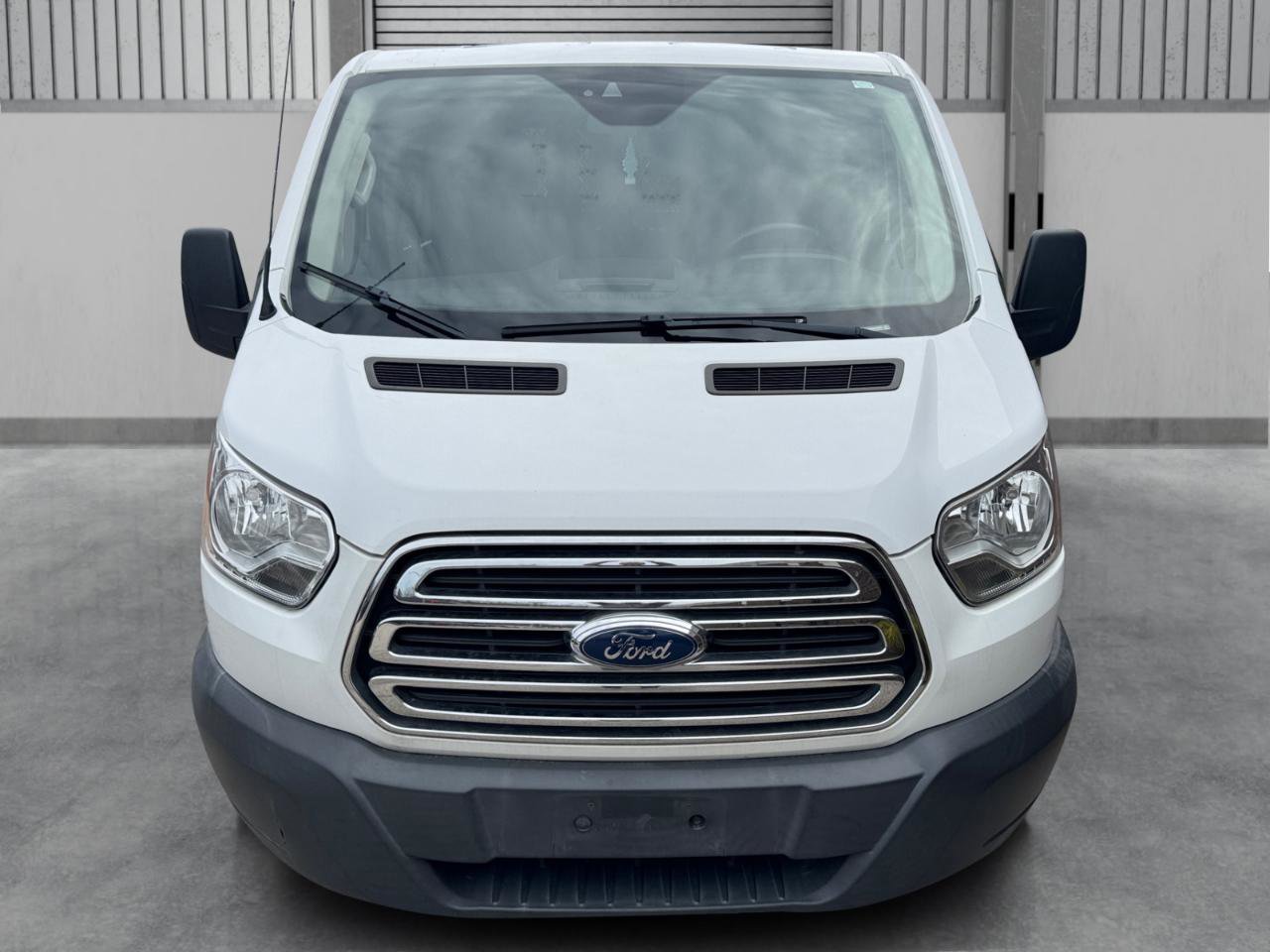 Used 2018 Ford Transit 250 130 Low Roof w/ Exterior Upgrade Package image 29