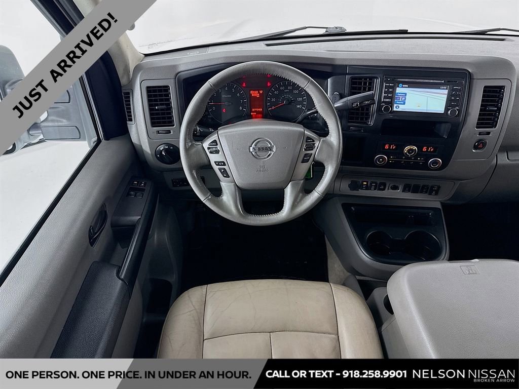 Used 2018 Nissan NV 3500 SL RWD image 22