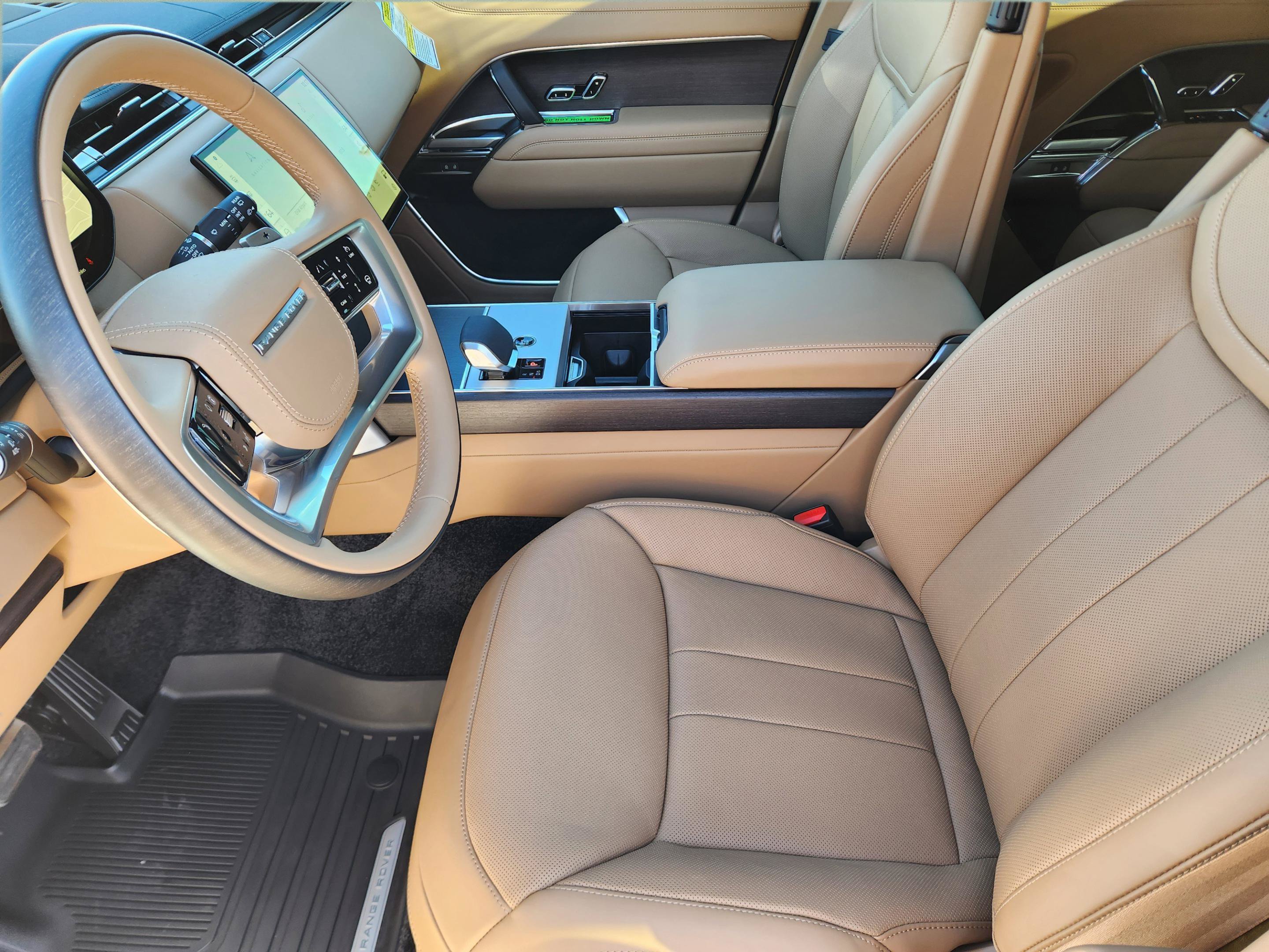 New 2026 Land Rover Range Rover Long Wheelbase SE AWD/4WD image 28
