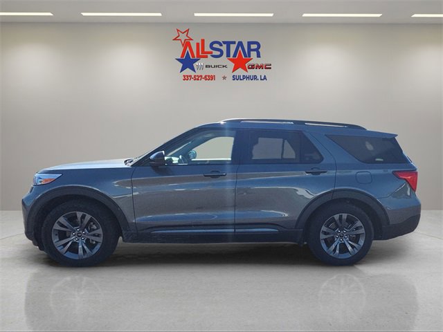 Used 2022 Ford Explorer XLT w/ Equipment Group 202A image 4