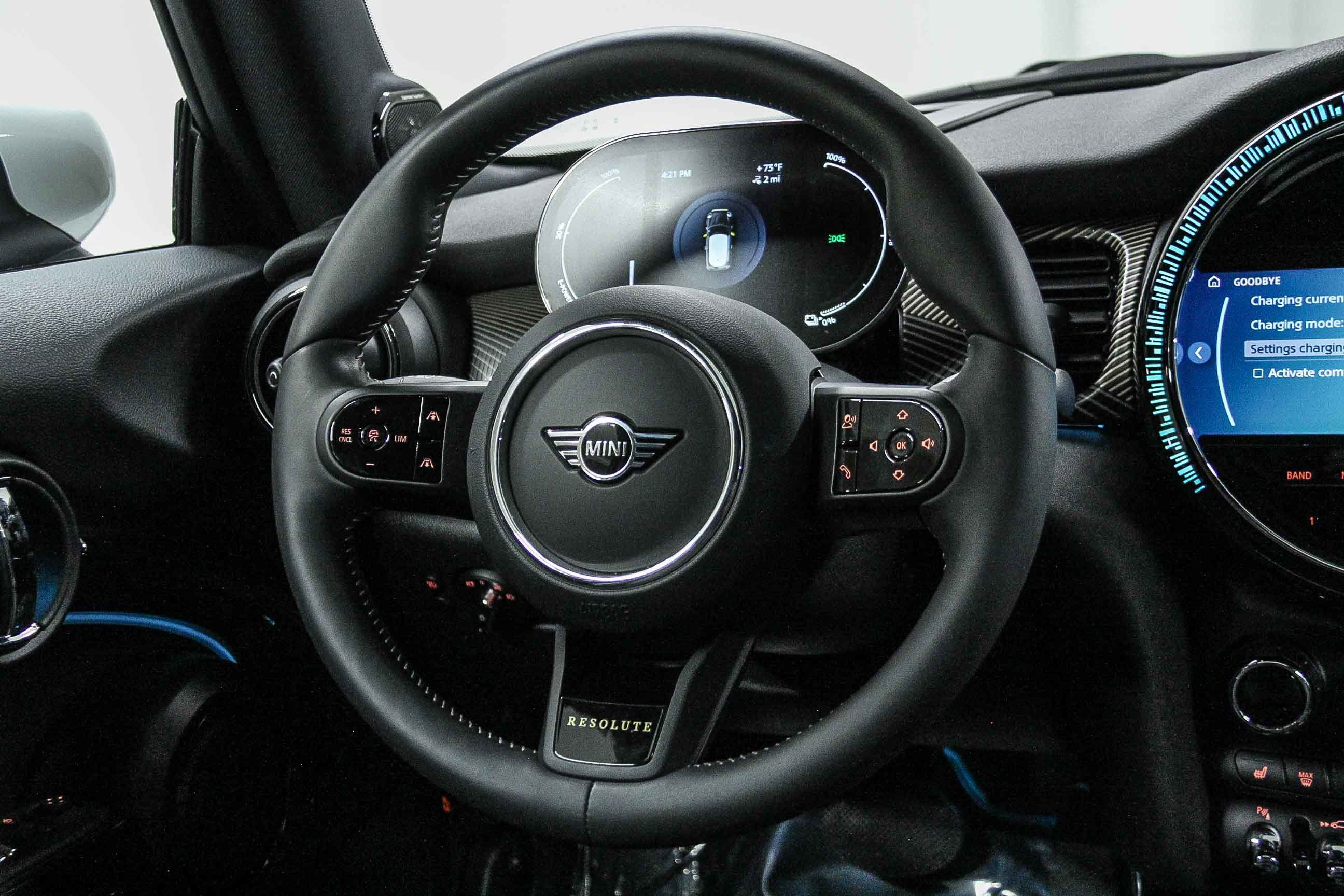 Certified 2024 MINI Cooper SE w/ MINI Resolute Edition image 16