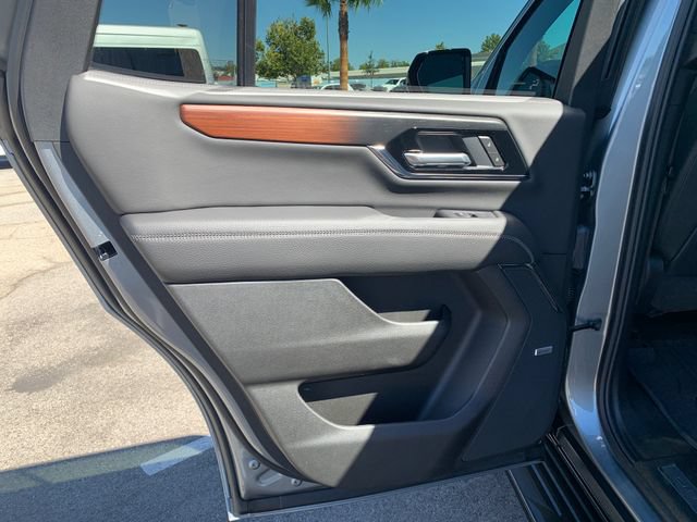 Used 2026 GMC Yukon Denali w/ LPO, Floor Liner Package AWD/4WD image 14