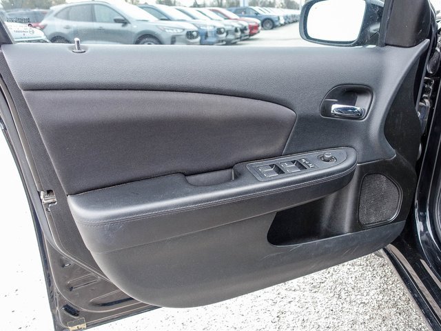 Used 2014 Chrysler 200 Touring image 18