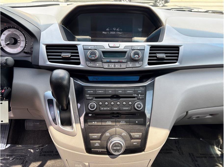 Used 2013 Honda Odyssey Touring image 19