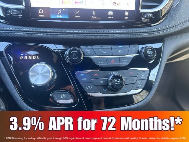 New 2026 Chrysler Pacifica Select FWD image 25