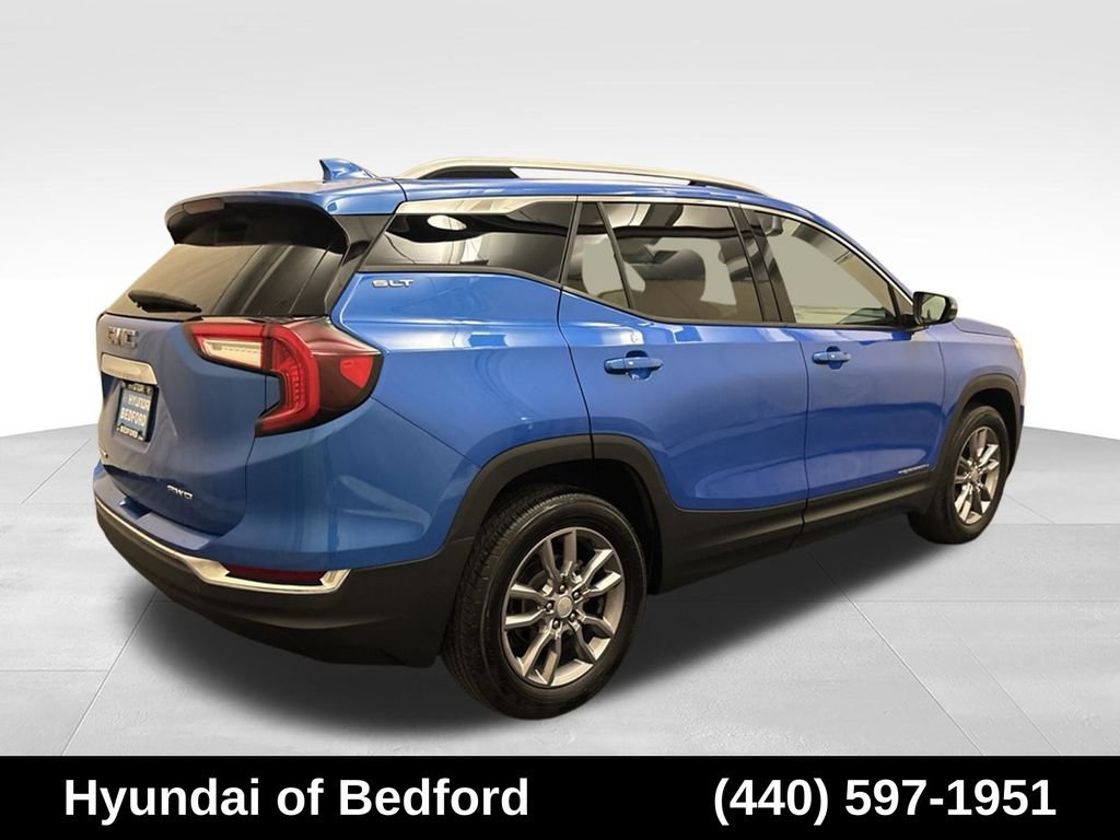 Used 2024 GMC Terrain SLT AWD/4WD image 5