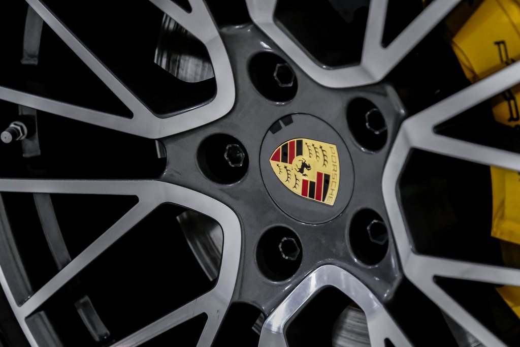Used 2023 Porsche Cayenne image 68