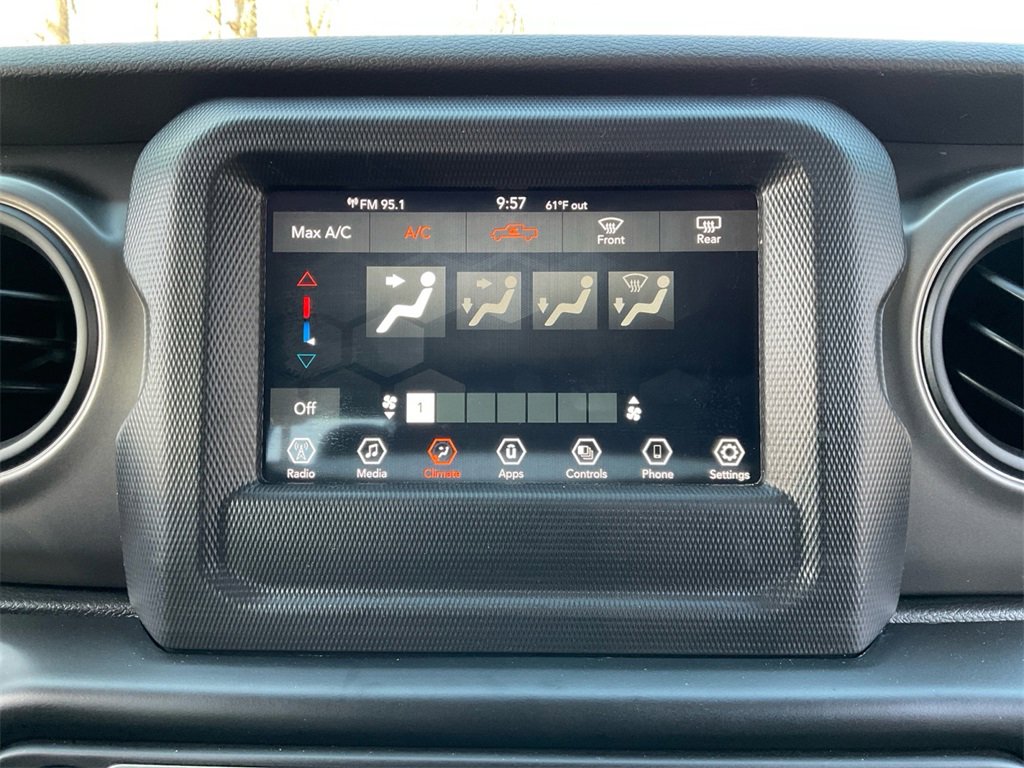 Used 2022 Jeep Gladiator Willys image 23