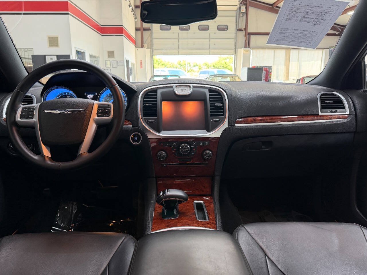 Used 2014 Chrysler 300 AWD w/ Driver Convenience Group image 20