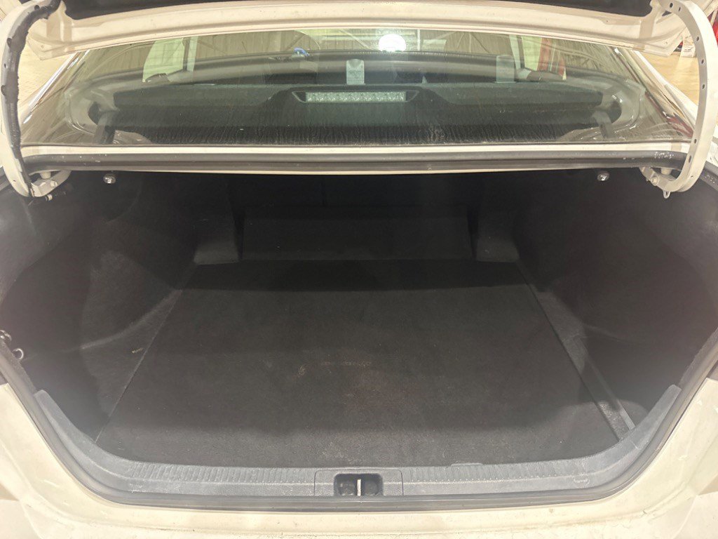 Used 2025 Toyota Camry SE FWD image 42