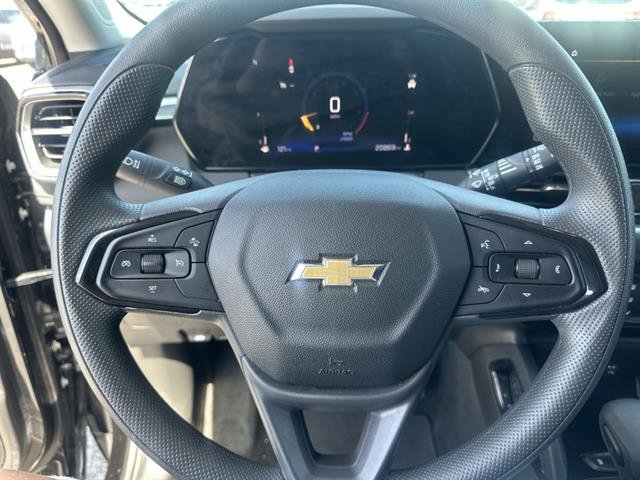 Used 2025 Chevrolet TrailBlazer LT FWD image 34