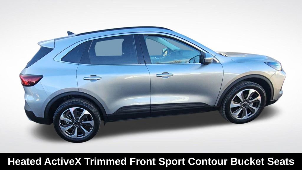 Used 2024 Ford Escape Platinum image 9