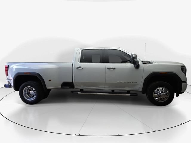 Used 2024 GMC Sierra 3500 Denali w/ Denali Reserve Package AWD/4WD image 5