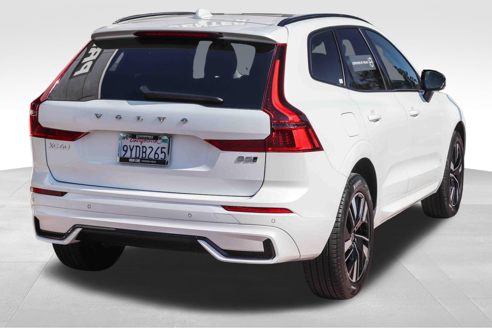 Certified 2026 Volvo XC60 B5 Core AWD/4WD image 7