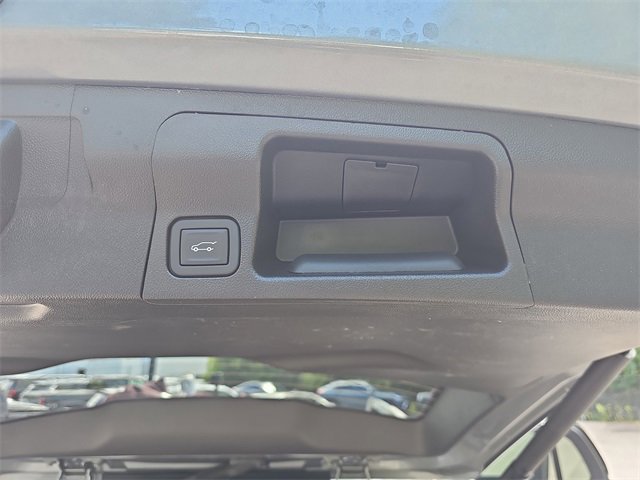 Certified 2023 GMC Acadia SLE w/ Driver Convenience Package image 14