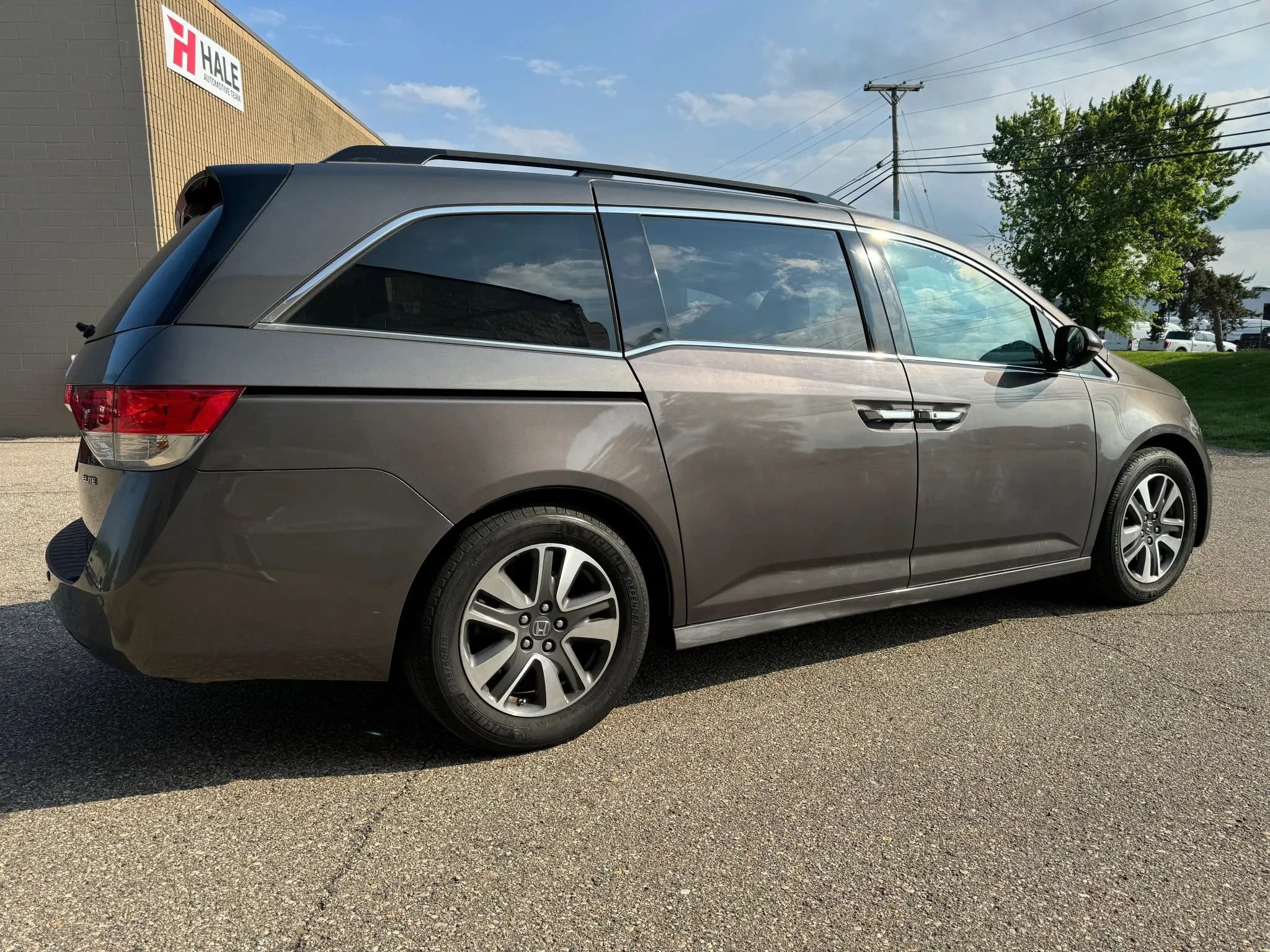 Used 2014 Honda Odyssey Touring image 9