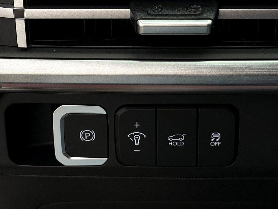 Certified 2025 Hyundai Santa Fe Limited image 21