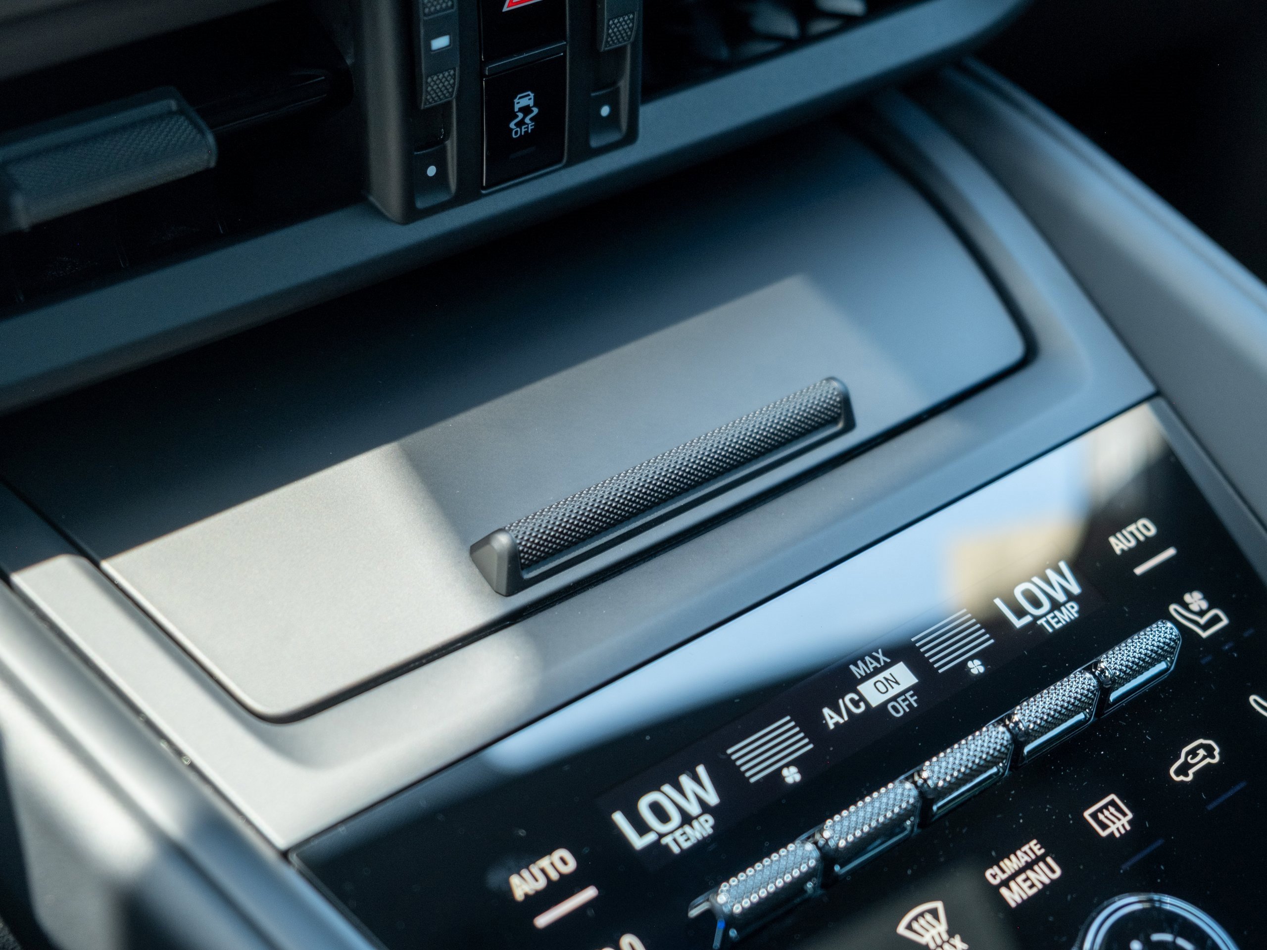 Used 2025 Porsche Macan Electric image 20