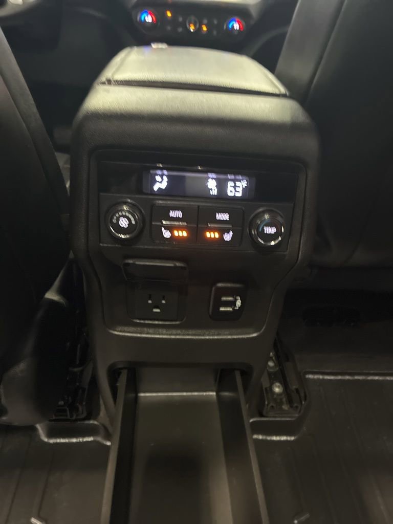 Used 2017 GMC Acadia SLT image 36