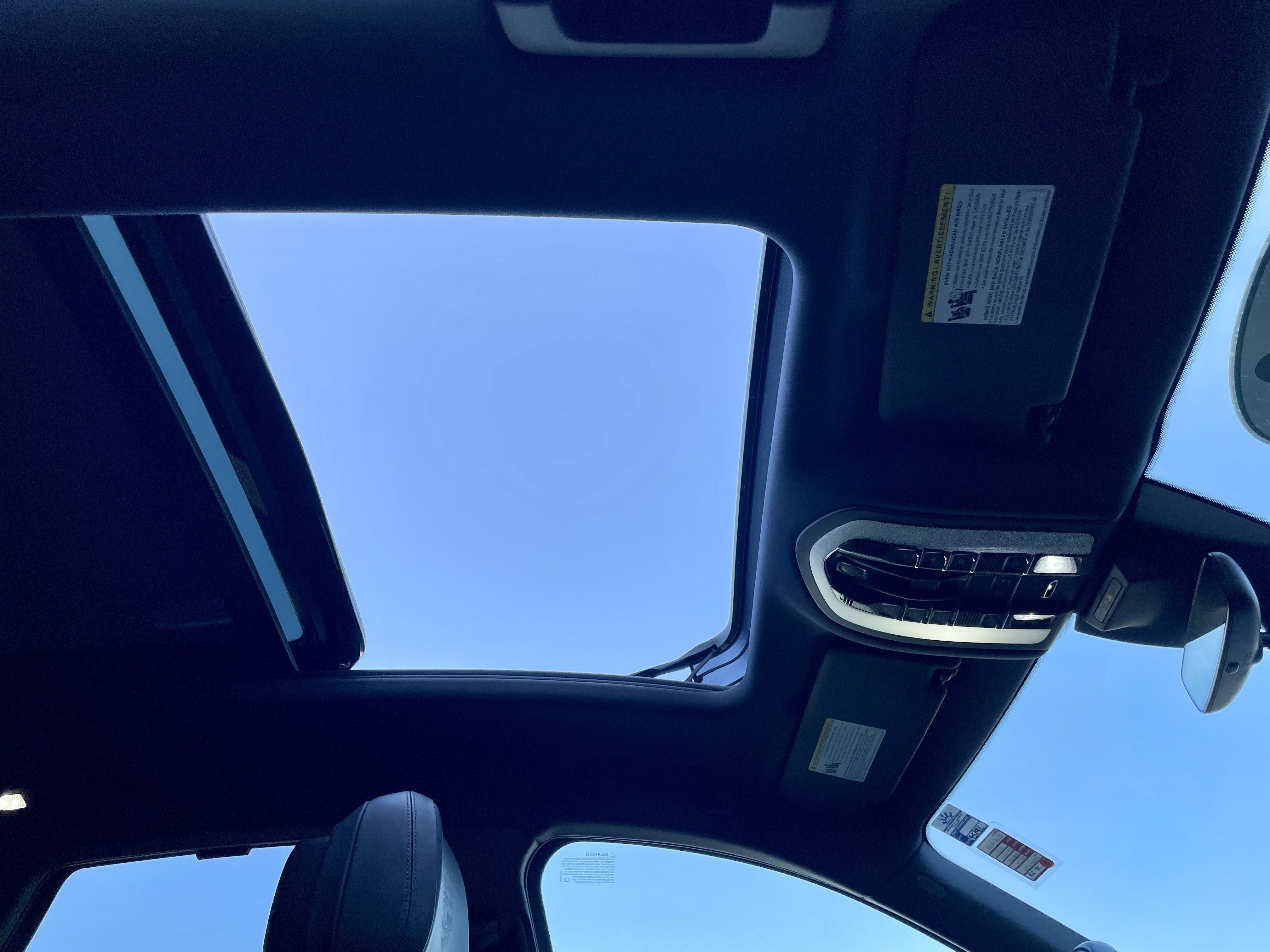 Used 2022 Porsche Macan image 17