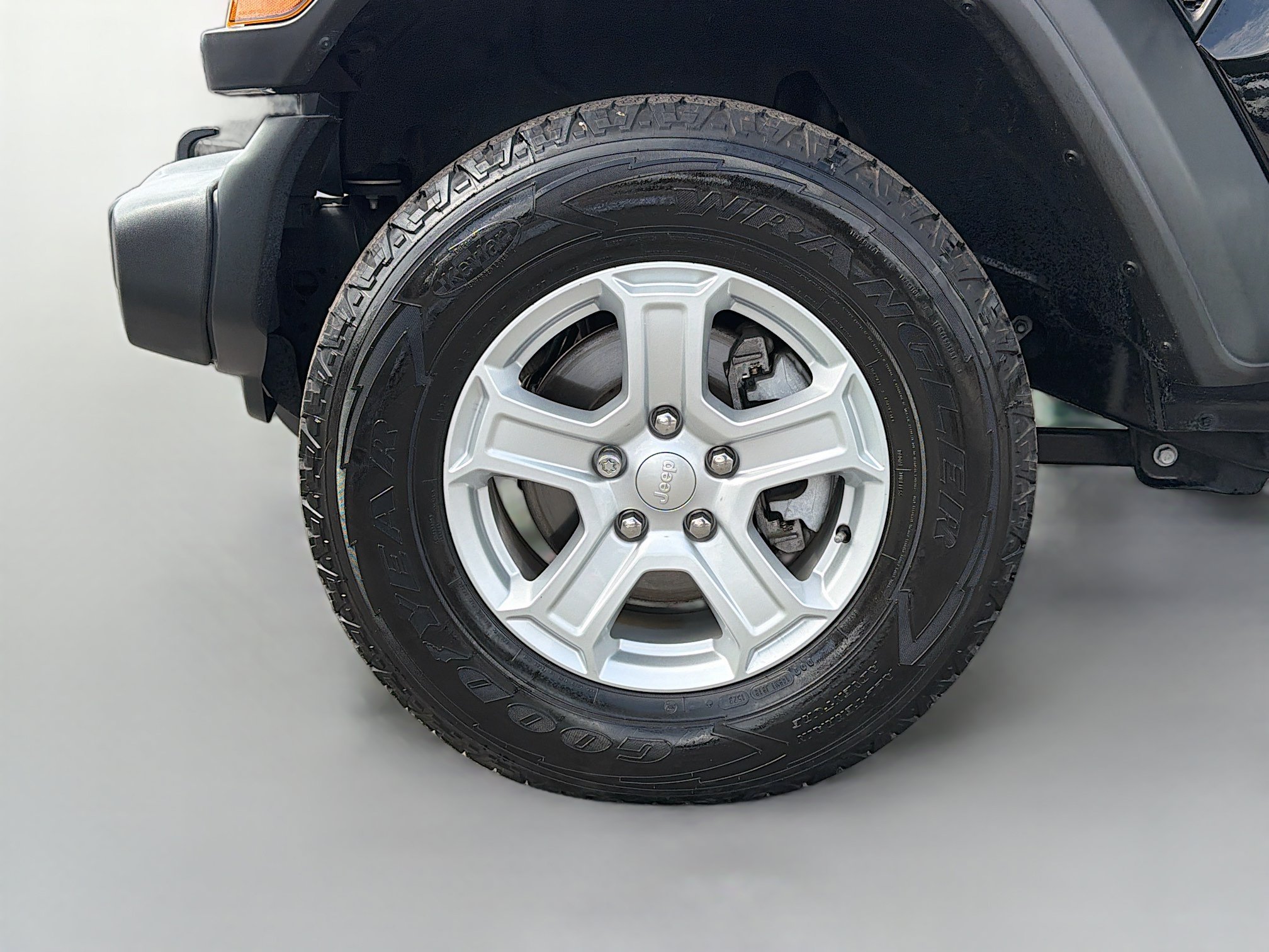 Used 2019 Jeep Wrangler Unlimited Sport S AWD/4WD image 40