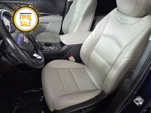 Used 2019 Cadillac XT4 Luxury w/ Cold Weather Package image 16