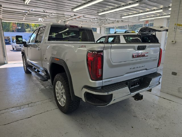 Used 2023 GMC Sierra 2500 SLT w/ SLT Premium Package AWD/4WD image 3