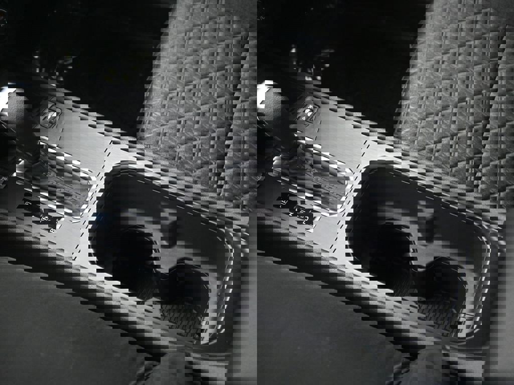 New 2026 Nissan Kicks SV image 17