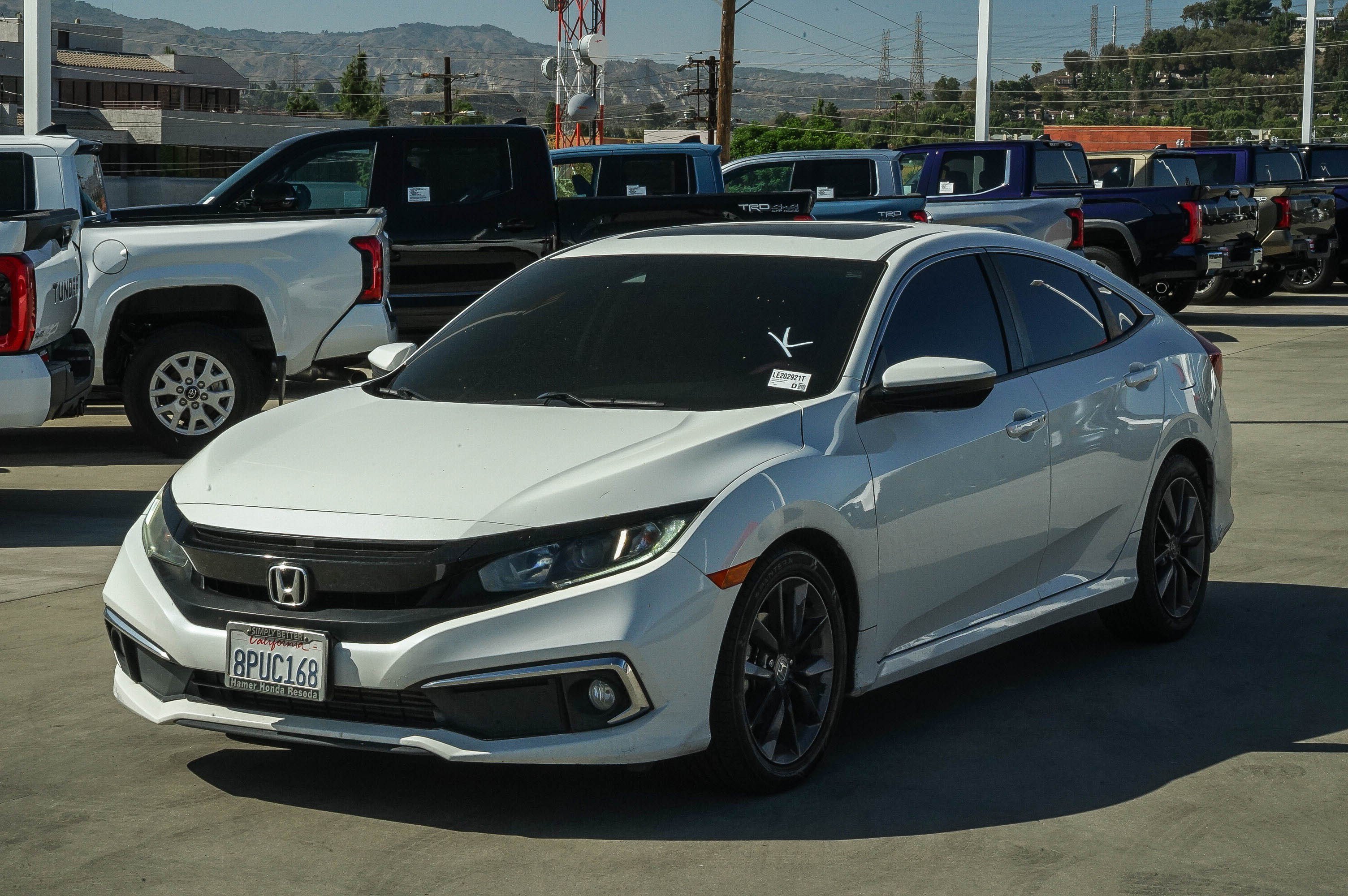 Used 2020 Honda Civic EX image 3