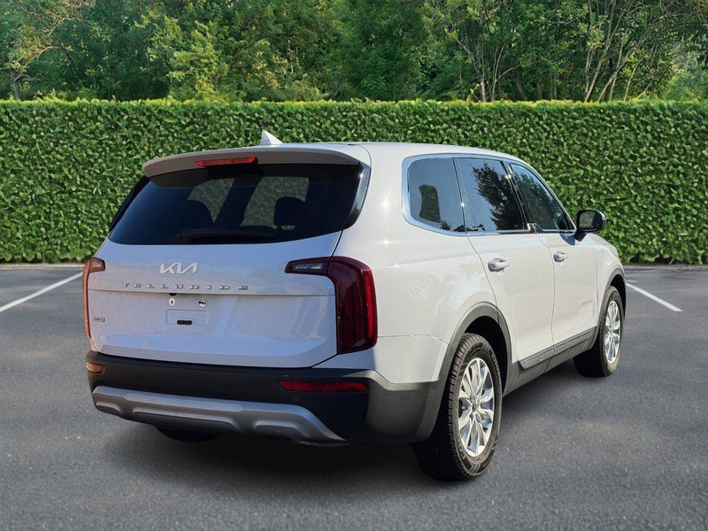 Used 2022 Kia Telluride LX image 3