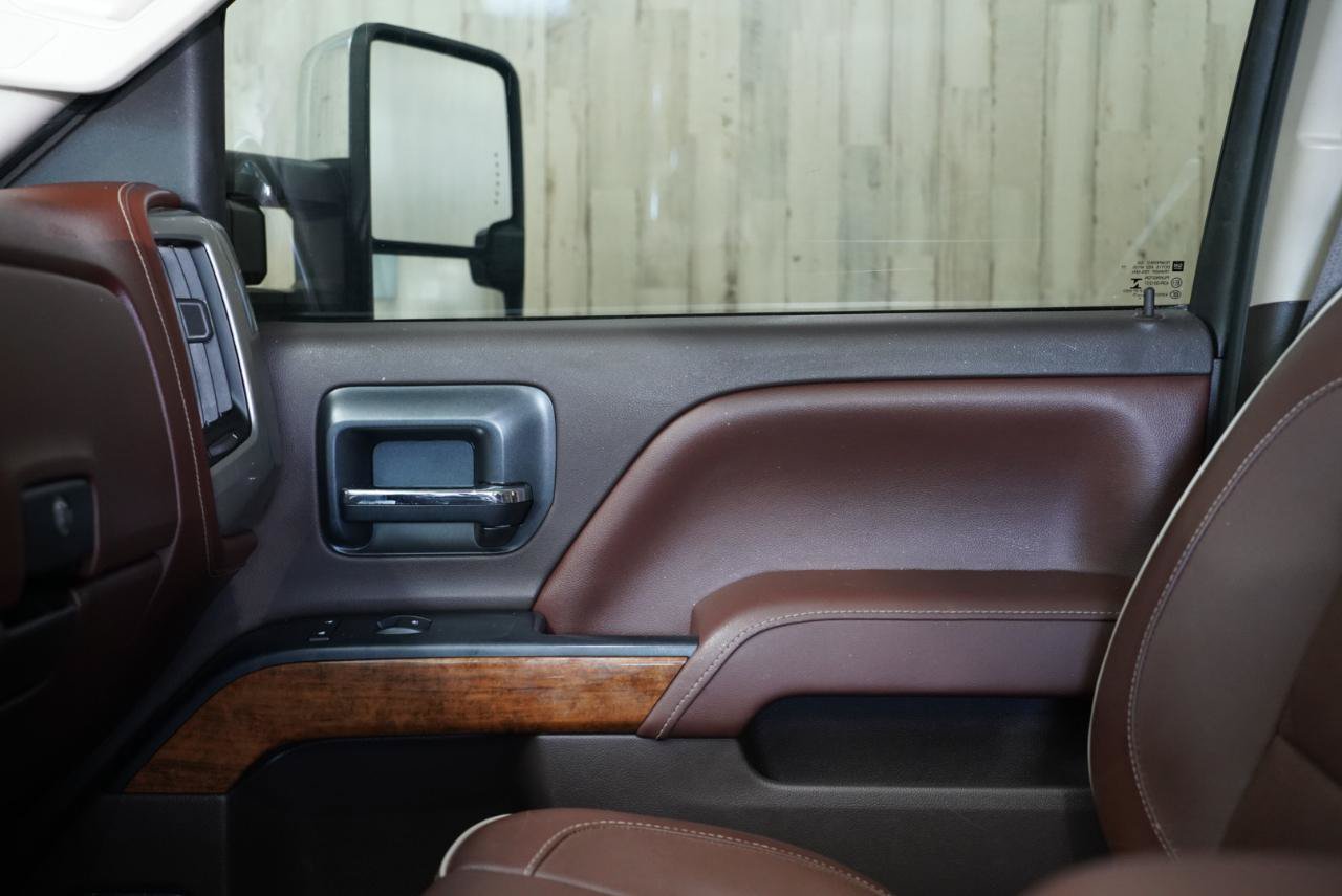 Used 2015 Chevrolet Silverado 2500 High Country w/ Duramax Plus Package AWD/4WD image 31