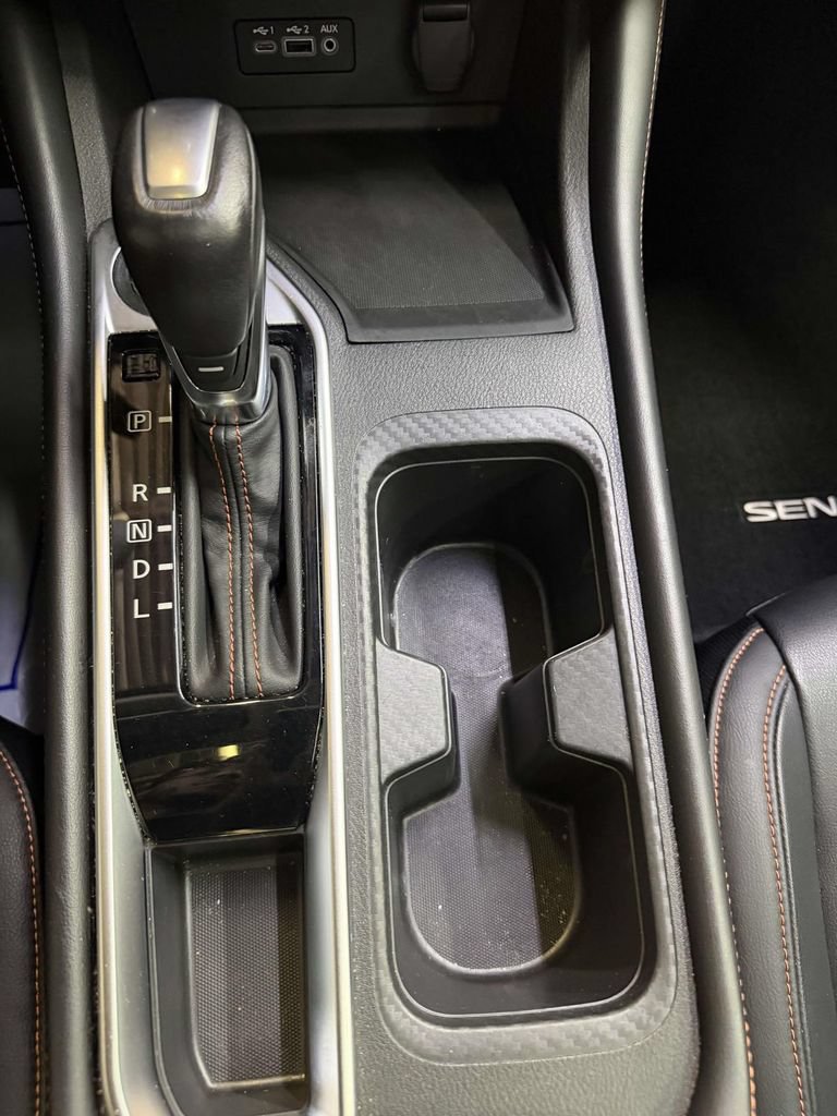 Used 2022 Nissan Sentra SR w/ SR Premium Package FWD image 17