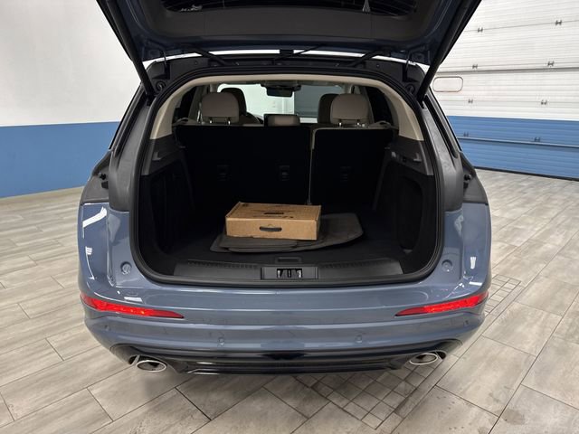 Used 2024 Lincoln Corsair Grand Touring w/ Equipment Group 301A image 16