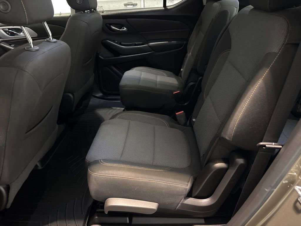 Certified 2020 Chevrolet Traverse LT image 16