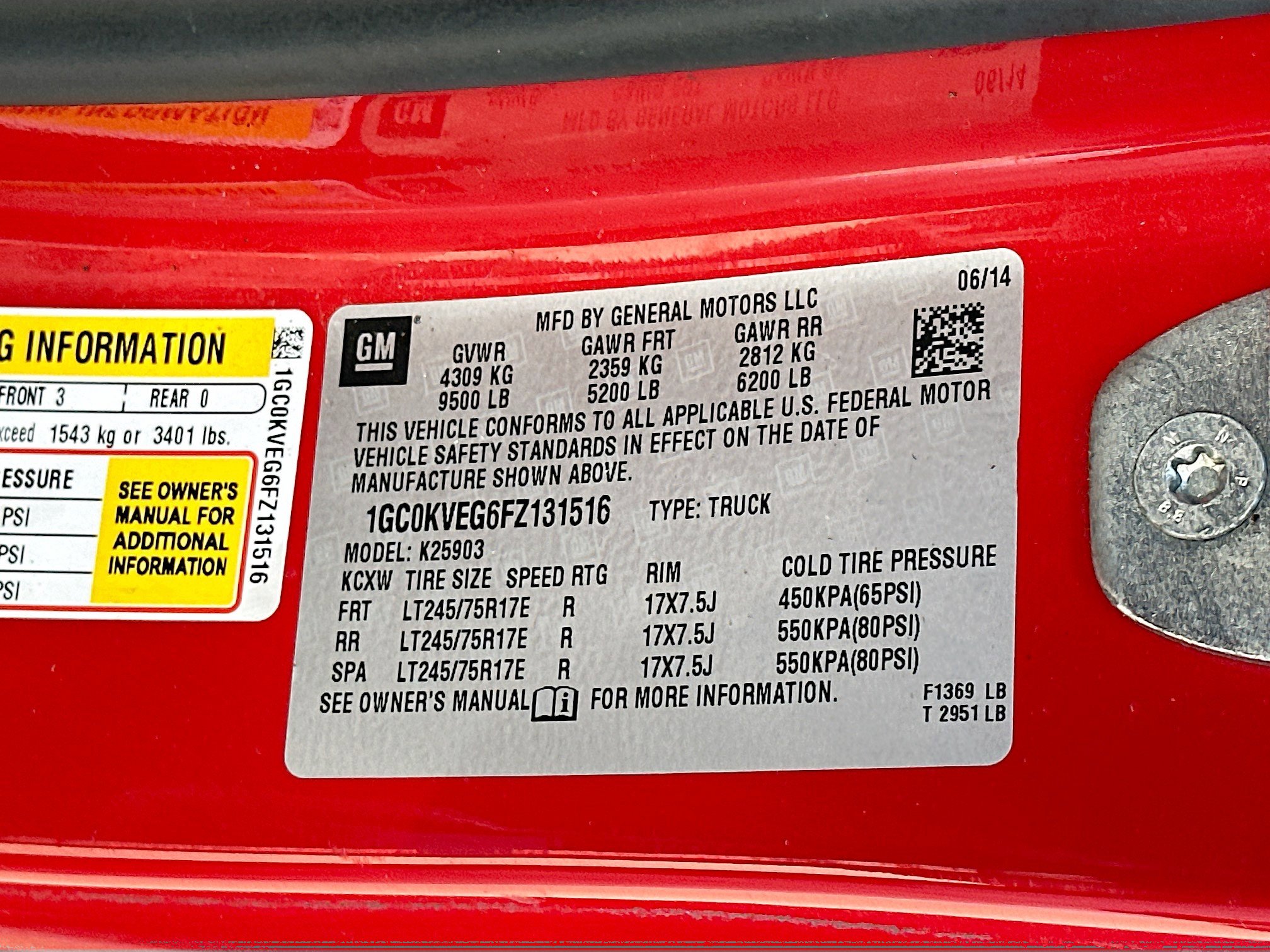 Used 2015 Chevrolet Silverado 2500 LT w/ Snow Plow Prep Package image 12