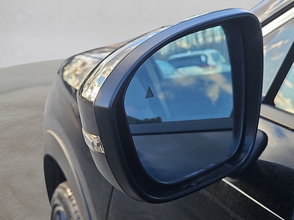 New 2026 Nissan Kicks SR image 6