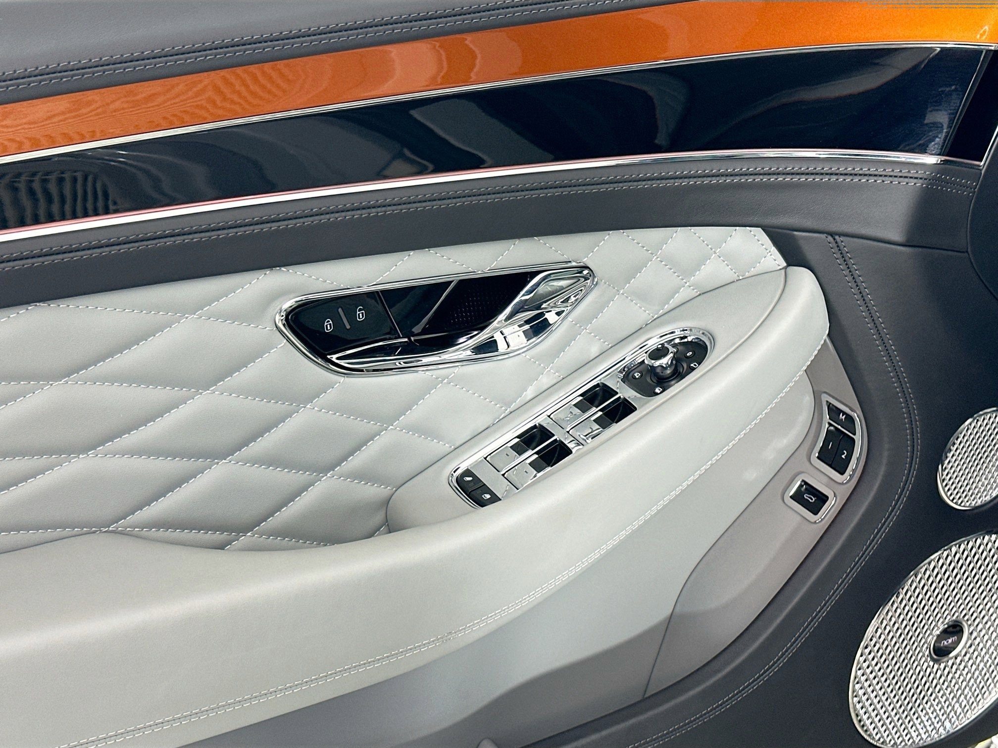 Certified 2024 Bentley Continental GT Azure image 18