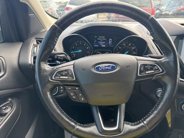 Used 2017 Ford Escape Titanium w/ Equipment Group 301A AWD/4WD image 23