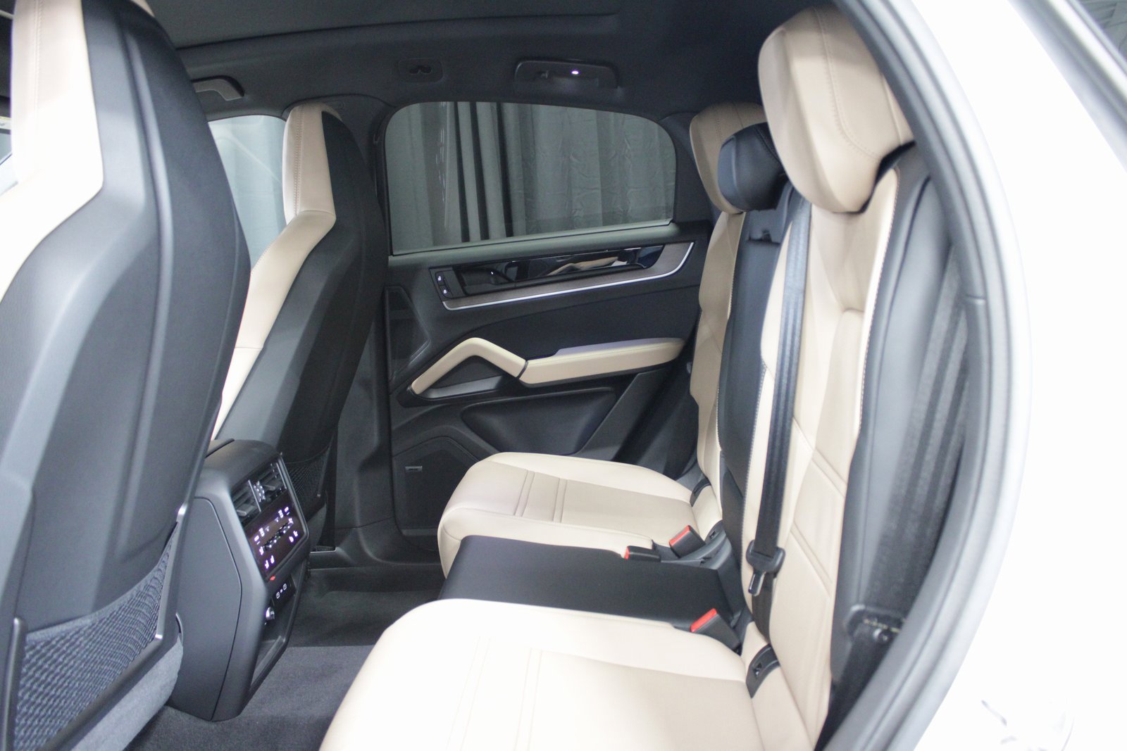 New 2026 Porsche Cayenne S image 23