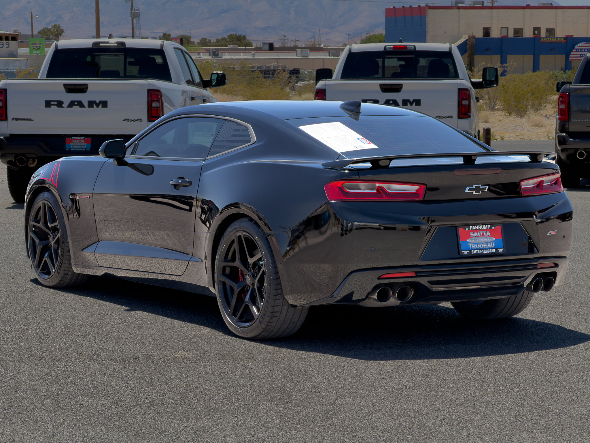 Used 2017 Chevrolet Camaro SS RWD image 3