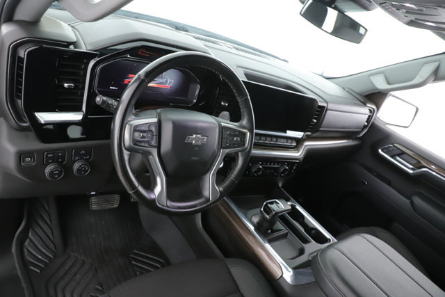 Used 2024 Chevrolet Silverado 1500 RST AWD/4WD image 17