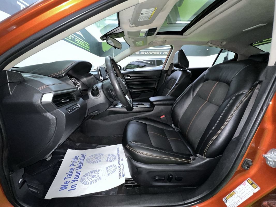 Used 2020 Nissan Altima 2.5 SR w/ Premium Package FWD image 17