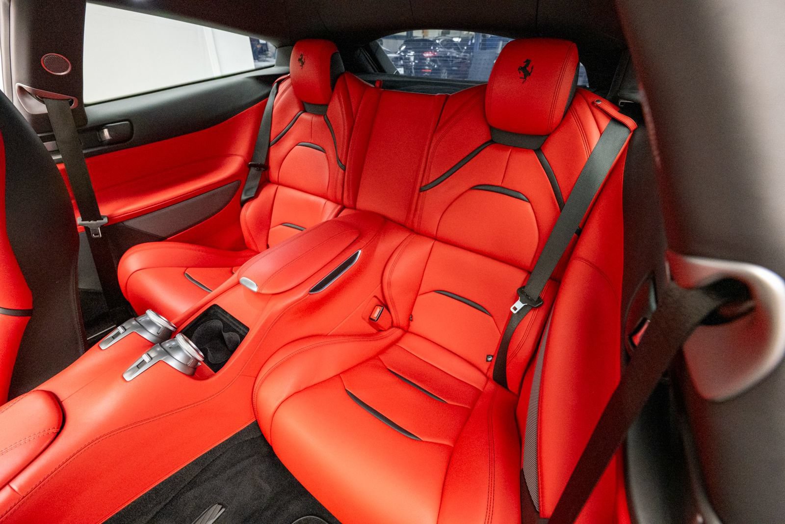 Used 2018 Ferrari GTC4Lusso T RWD image 16