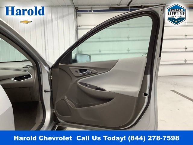 Used 2020 Chevrolet Malibu LT w/ Fleet LT Safety Plus Package image 10