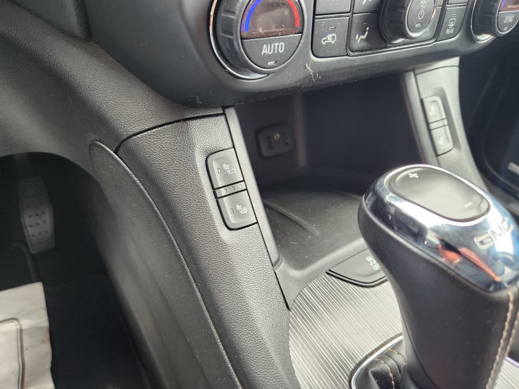 Used 2019 GMC Acadia SLT AWD/4WD image 31