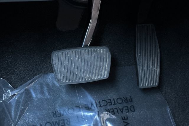 Used 2025 Buick Envision Preferred image 45