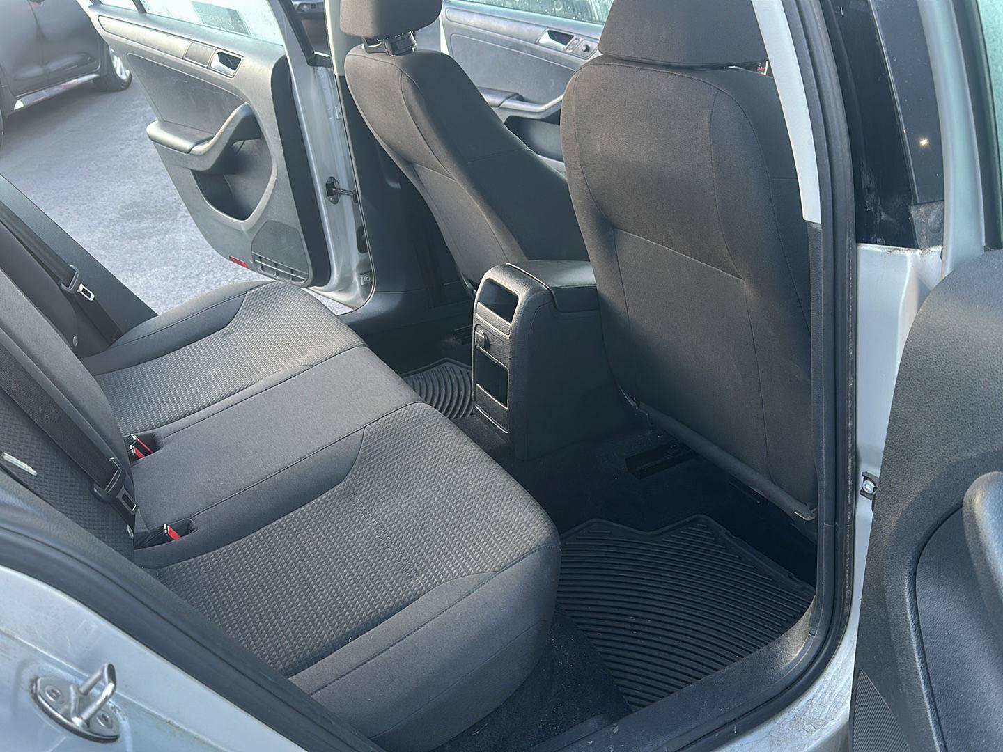 Used 2015 Volkswagen Jetta S FWD image 12